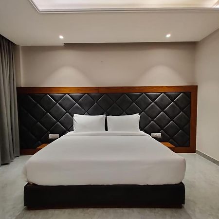 Hotel Parth Una  ภายนอก รูปภาพ