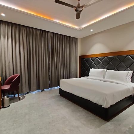 Hotel Parth Una  ภายนอก รูปภาพ