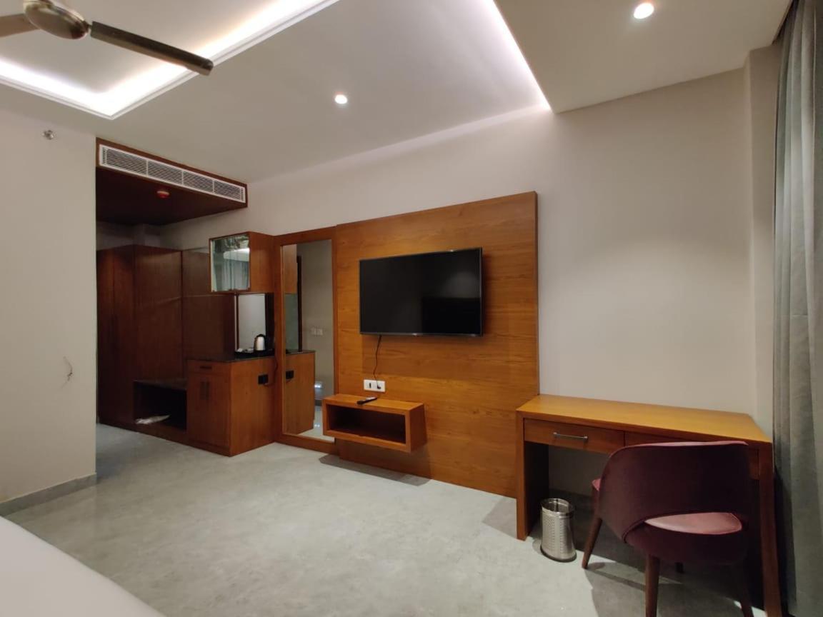 Hotel Parth Una  ภายนอก รูปภาพ